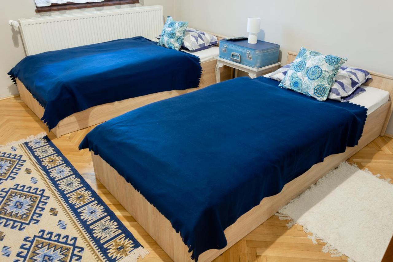 Апартаменти Ekszerdoboz Apartman Еґер Екстер'єр фото