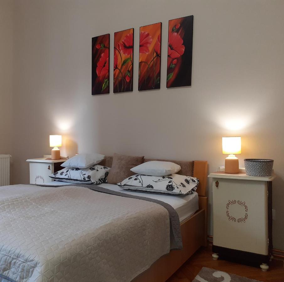Апартаменти Ekszerdoboz Apartman Еґер Екстер'єр фото