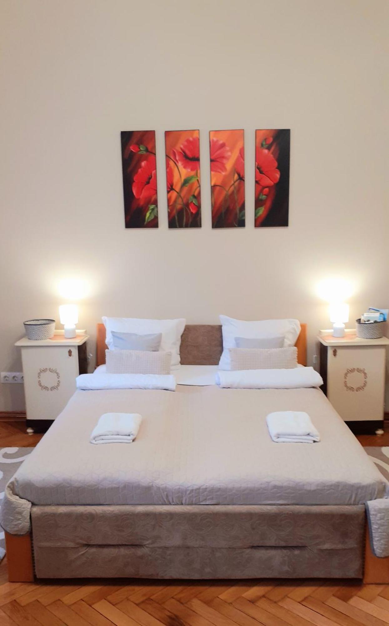 Апартаменти Ekszerdoboz Apartman Еґер Екстер'єр фото